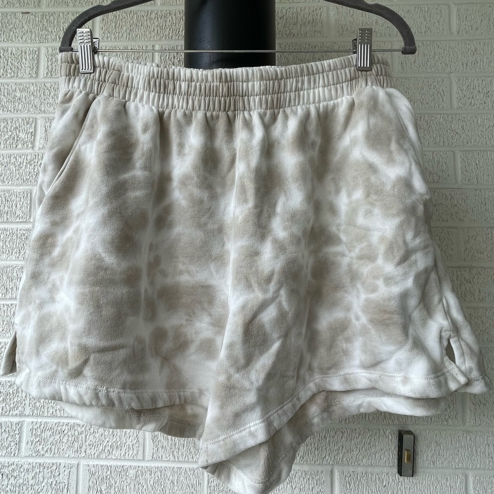Abercrombie and Fitch Womens shorts tie dye XL New NWT Soft collection